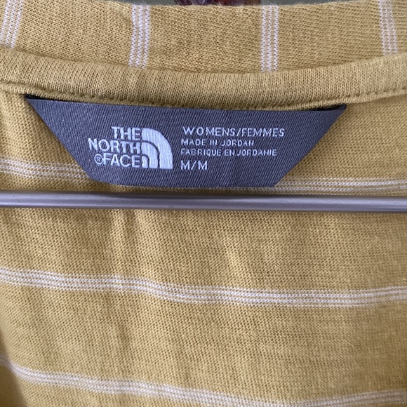 Women’s The North Face T-Shirt - Picture 2 of 5